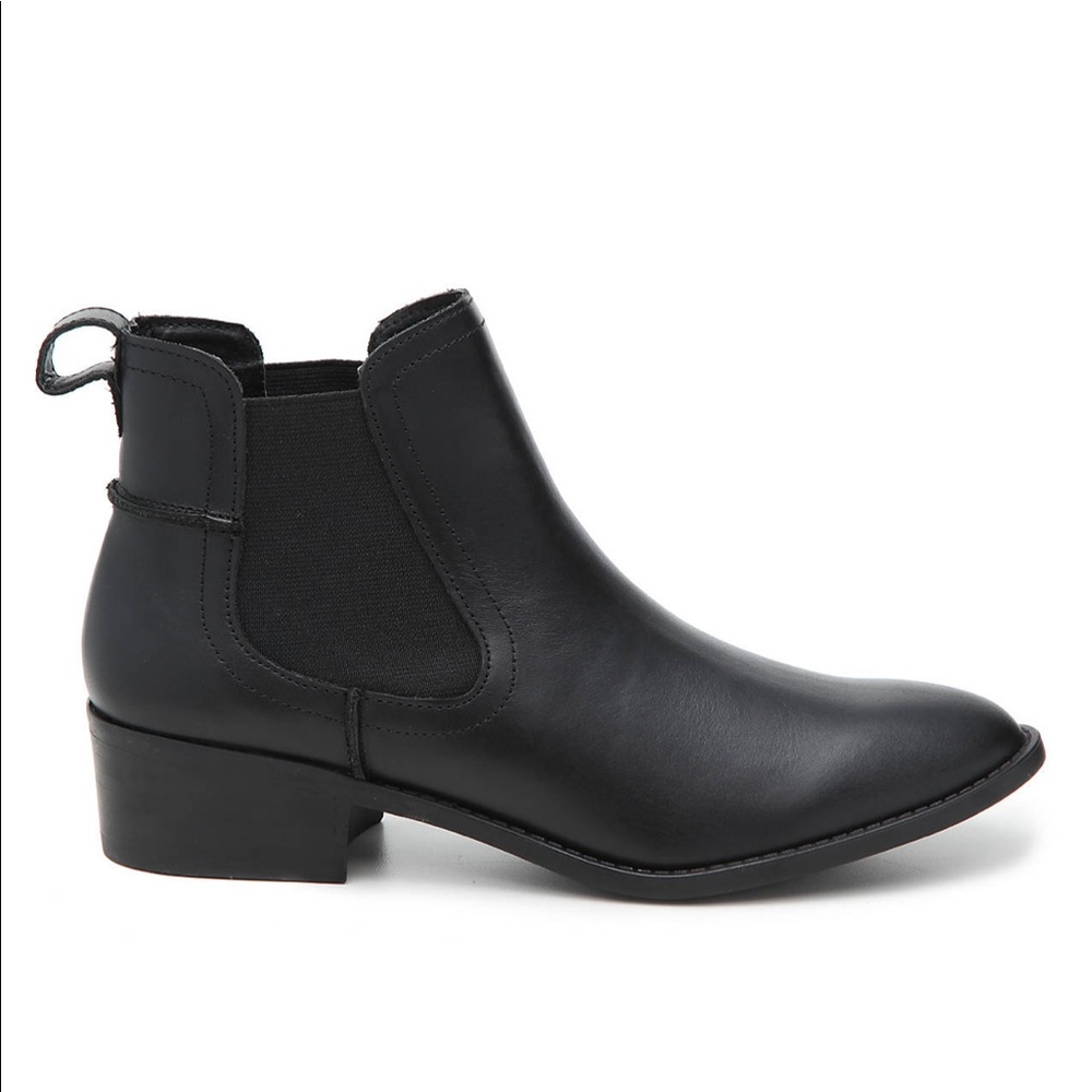 Genuine Leather - Steve Madden - Drape Boot - W10